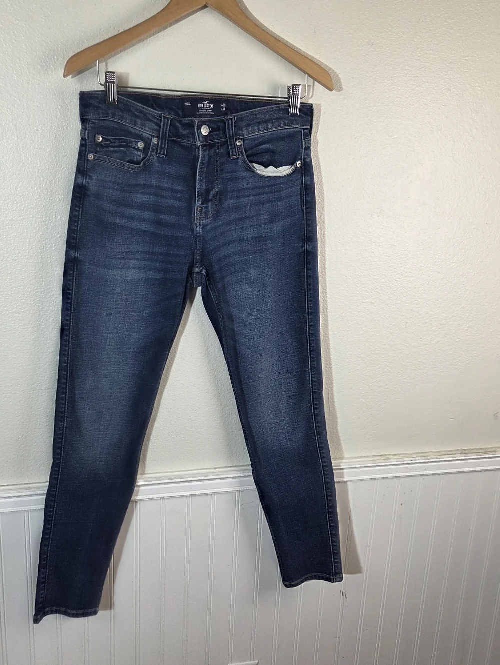 Hollister Men’s Athletic Skinny Jeans 29x30 Blue Wash Advanced Stretch Denim - Picture 3 of 13